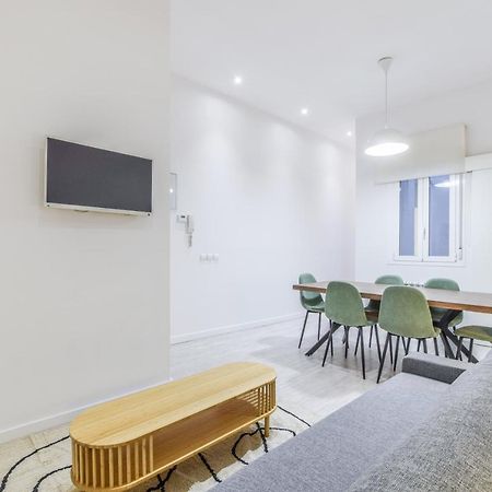 Amplio Apartamento En Malasana Para 6 Personas Apartment Madrid Bagian luar foto
