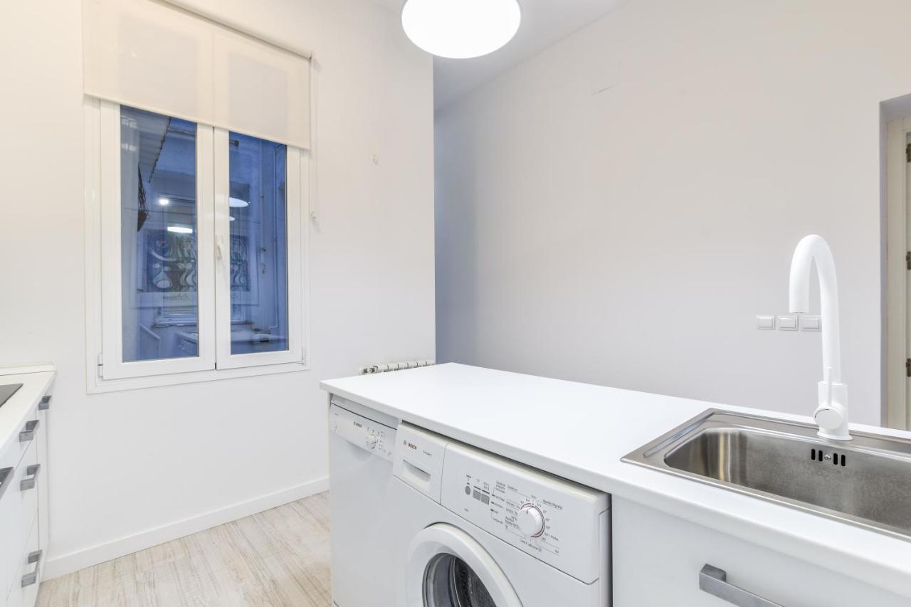 Amplio Apartamento En Malasana Para 6 Personas Apartment Madrid Bagian luar foto